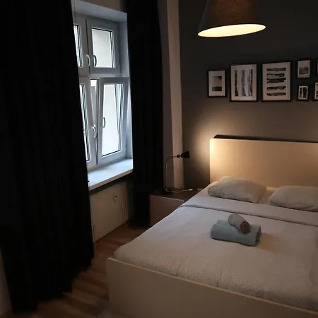 شقة Miramar & Flats بوزنان