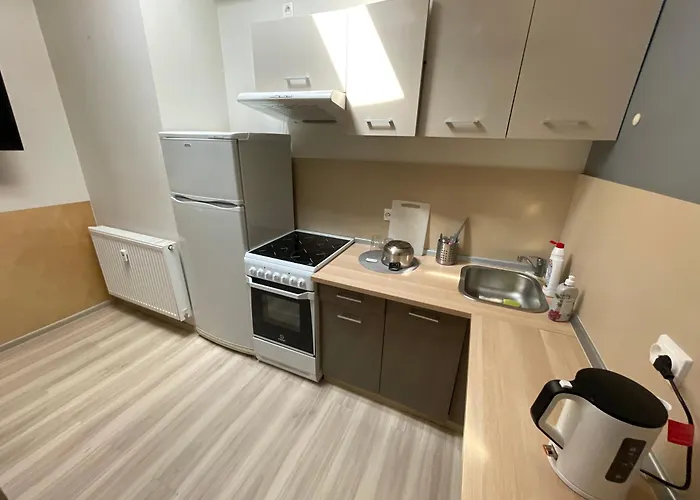 Miramar & Flats شقة بوزنان