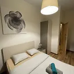 Miramar & Flats Апартаменты *