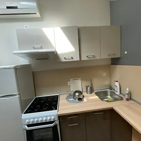 Miramar Studio&flats *