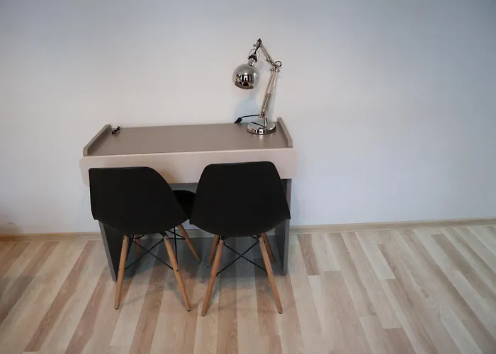 Miramar & Flats Познань