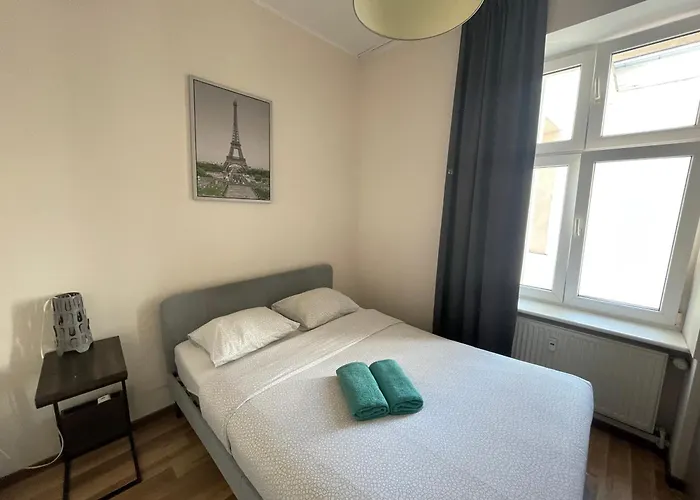 Апартаменты Miramar & Flats